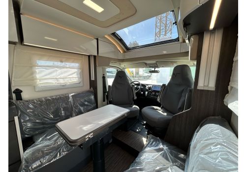 Low Profile Motorhome MOBILVETTA Kea Kompakt 64 en Rent