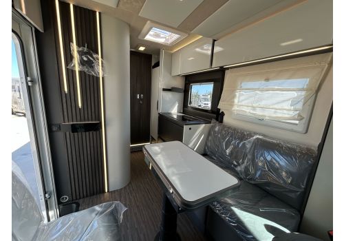 Low Profile Motorhome MOBILVETTA Kea Kompakt 64 en Rent