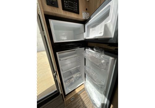 Integral Motorhome MOBILVETTA Kea I 90 en Sale Occasion
