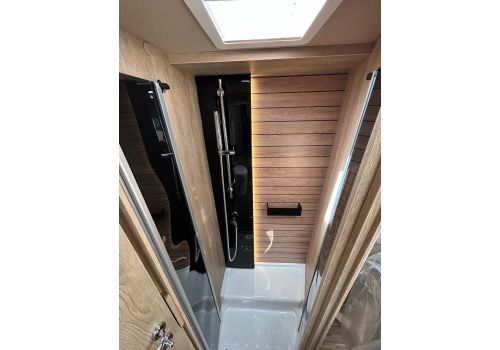 Integral Motorhome MOBILVETTA Kea I 90 en Sale Occasion