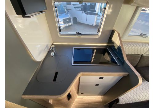 Integral Motorhome MOBILVETTA Kea I 86 en Rent