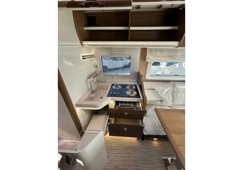 Integral Motorhome MOBILVETTA K-Yatch Tekno Line 86 en Catalog
