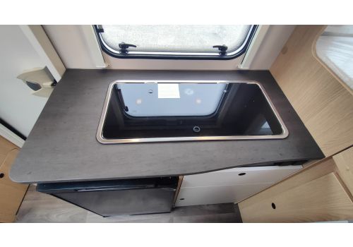 Low Profile Motorhome SUNLIGHT V60 en Sale Occasion
