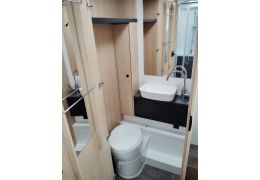 Low Profile Motorhome SUNLIGHT T690L in Rent