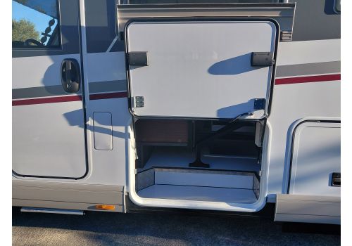 Integral Motorhome CARTHAGO Chic c-line 5.9 XL LE en Catalog