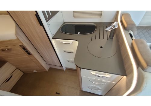 Integral Motorhome BURSTNER Ixeo I 690 en Sale Occasion