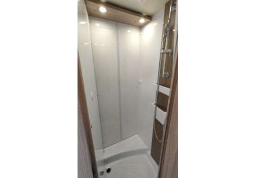 Integral Motorhome BURSTNER Ixeo I 690 en Sale Occasion