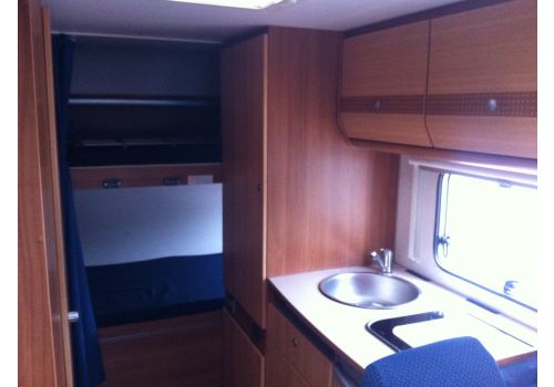 Capuchina Motorhome CARADO A-241 en Sale Occasion
