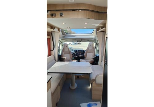 Low Profile Motorhome RAPIDO 606F Modelo 2024 en Sale Occasion