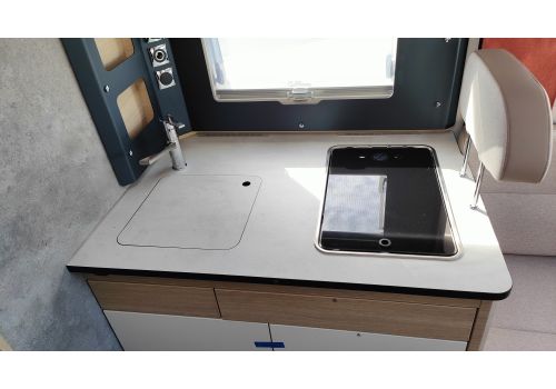 Low Profile Motorhome RAPIDO 606F Modelo 2024 en Sale Occasion