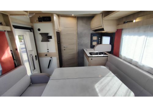 Low Profile Motorhome RAPIDO 606F Modelo 2024 en Sale Occasion