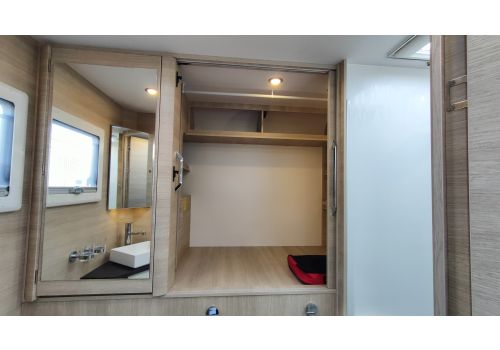 Low Profile Motorhome RAPIDO 606F Modelo 2024 en Sale Occasion