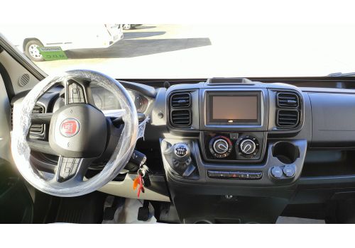Low Profile Motorhome RAPIDO 606F Modelo 2024 en Sale Occasion
