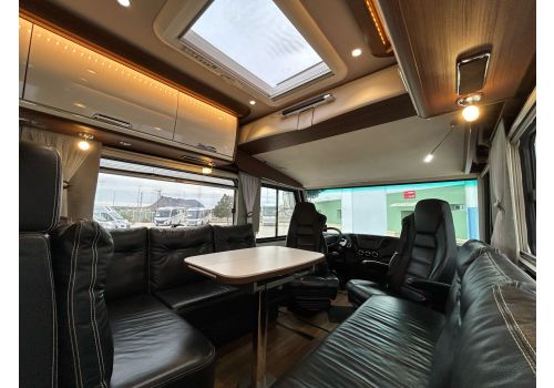 Integral Motorhome NIESMANN BISCHOFF Flair 920 LE en Sale Occasion