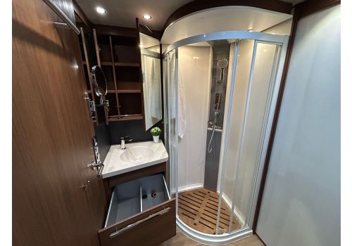 Integral Motorhome NIESMANN BISCHOFF Flair 920 LE en Sale Occasion