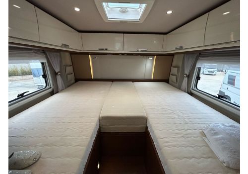 Integral Motorhome NIESMANN BISCHOFF Flair 920 LE en Sale Occasion