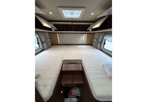 Integral Motorhome NIESMANN BISCHOFF Flair 920 LE en Sale Occasion