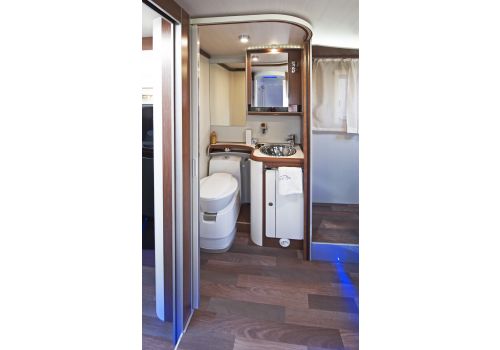 Low Profile Motorhome ILUSION Irius 730 en Sale Occasion