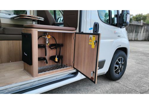 Camper Van DREAMER D62 en Sale Occasion
