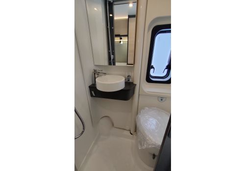 Camper Van DREAMER D43 UP en Sale Occasion