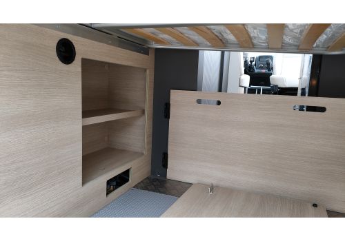 Camper Van DREAMER D43 UP en Sale Occasion