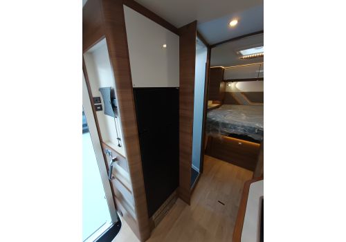 Integral Motorhome RAPIDO 8096dF ALDE en Catalog