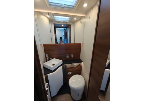 Integral Motorhome RAPIDO 8096dF ALDE en Catalog