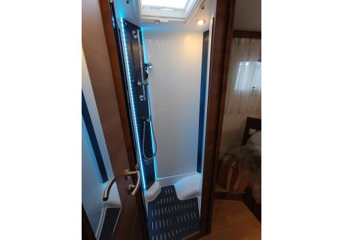 Integral Motorhome RAPIDO 8096dF ALDE en Catalog