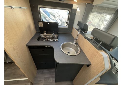Low Profile Motorhome SUNLIGHT T 690 L Modelo 2024 en Sale Occasion
