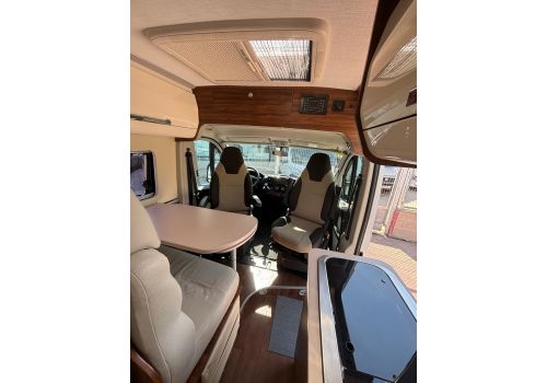 Camper Van ROLLER TEAM Living Stone Duo Prestige en Sale Occasion