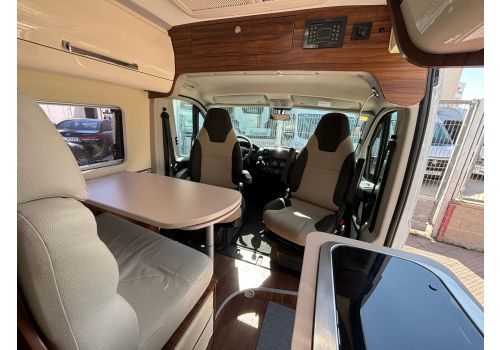 Camper Van ROLLER TEAM Living Stone Duo Prestige en Sale Occasion