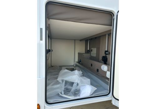 Low Profile Motorhome ROLLER TEAM ZEFIRO 295 TL en Sale Occasion
