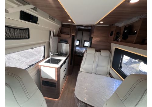 Camper Van RAPIDO V65 XL modelo 2025 en Sale Occasion