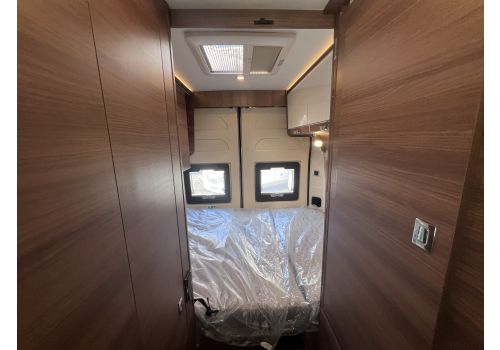 Camper Van RAPIDO V65 XL modelo 2025 en Sale Occasion