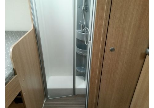 Low Profile Motorhome SUNLIGHT T-65 modelo 2016 en Sale Occasion