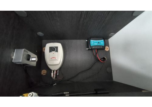 Low Profile Motorhome ROLLER TEAM Kronos 284 TL en Sale Occasion