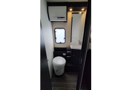 Low Profile Motorhome ROLLER TEAM Kronos 284 TL in Sale Occasion