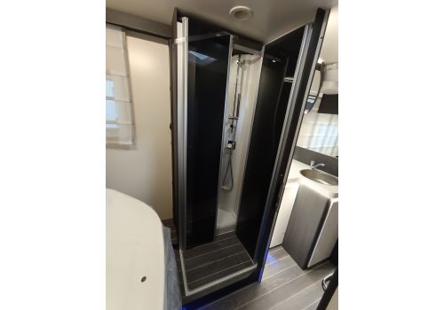Low Profile Motorhome ROLLER TEAM Kronos 265 TL en Sale Occasion