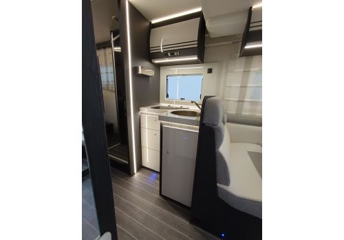 Low Profile Motorhome ROLLER TEAM Kronos 265 TL en Sale Occasion