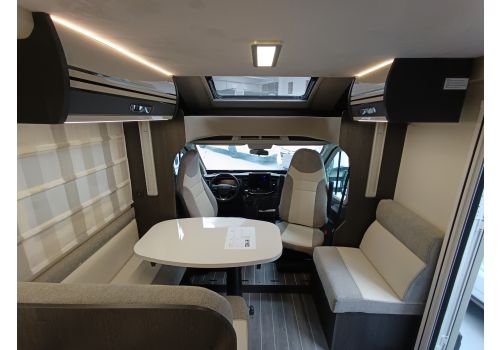 Low Profile Motorhome ROLLER TEAM Kronos 265 TL en Sale Occasion