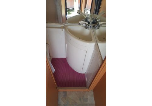 Capuchina Motorhome MONCAYO Halcón 320S en Sale Occasion