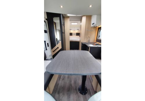 Low Profile Motorhome SUNLIGHT T 69 LC Adventure Edition en Catalog