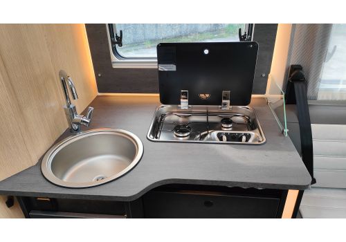 Low Profile Motorhome SUNLIGHT T 69 LC Adventure Edition en Catalog