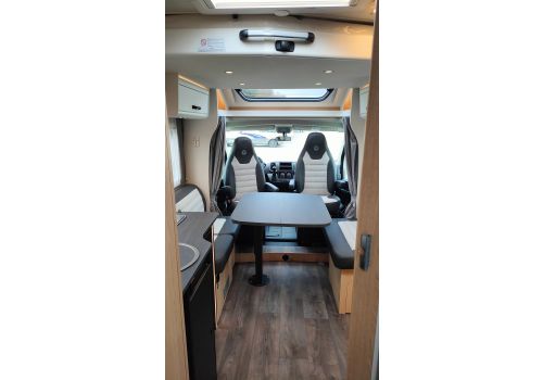 Low Profile Motorhome SUNLIGHT T 69 LC Adventure Edition en Catalog