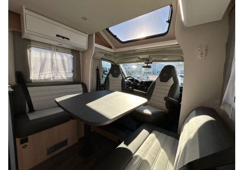 Low Profile Motorhome SUNLIGHT T69 LC Modelo 2024 Adventure Edition en Sale Occasion