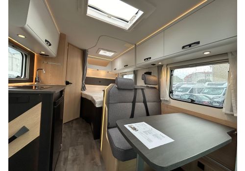 Low Profile Motorhome SUNLIGHT T58 Modelo 2024 en Sale Occasion