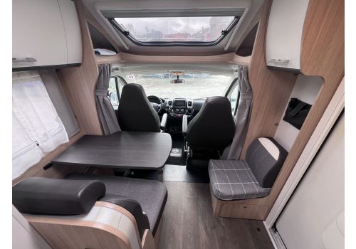 Low Profile Motorhome SUNLIGHT T60 en Sale Occasion