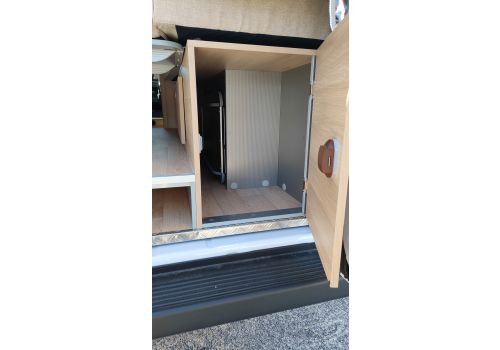 Camper Van DREAMER Living Van Select en Sale Occasion