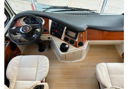 Integral Motorhome CONCORDE Charisma 890 LS en Sale Occasion