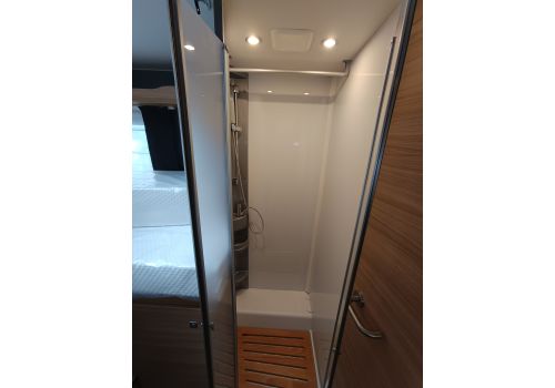 Low Profile Motorhome DETHLEFFS 90 Just T 7052 EB en Sale Occasion